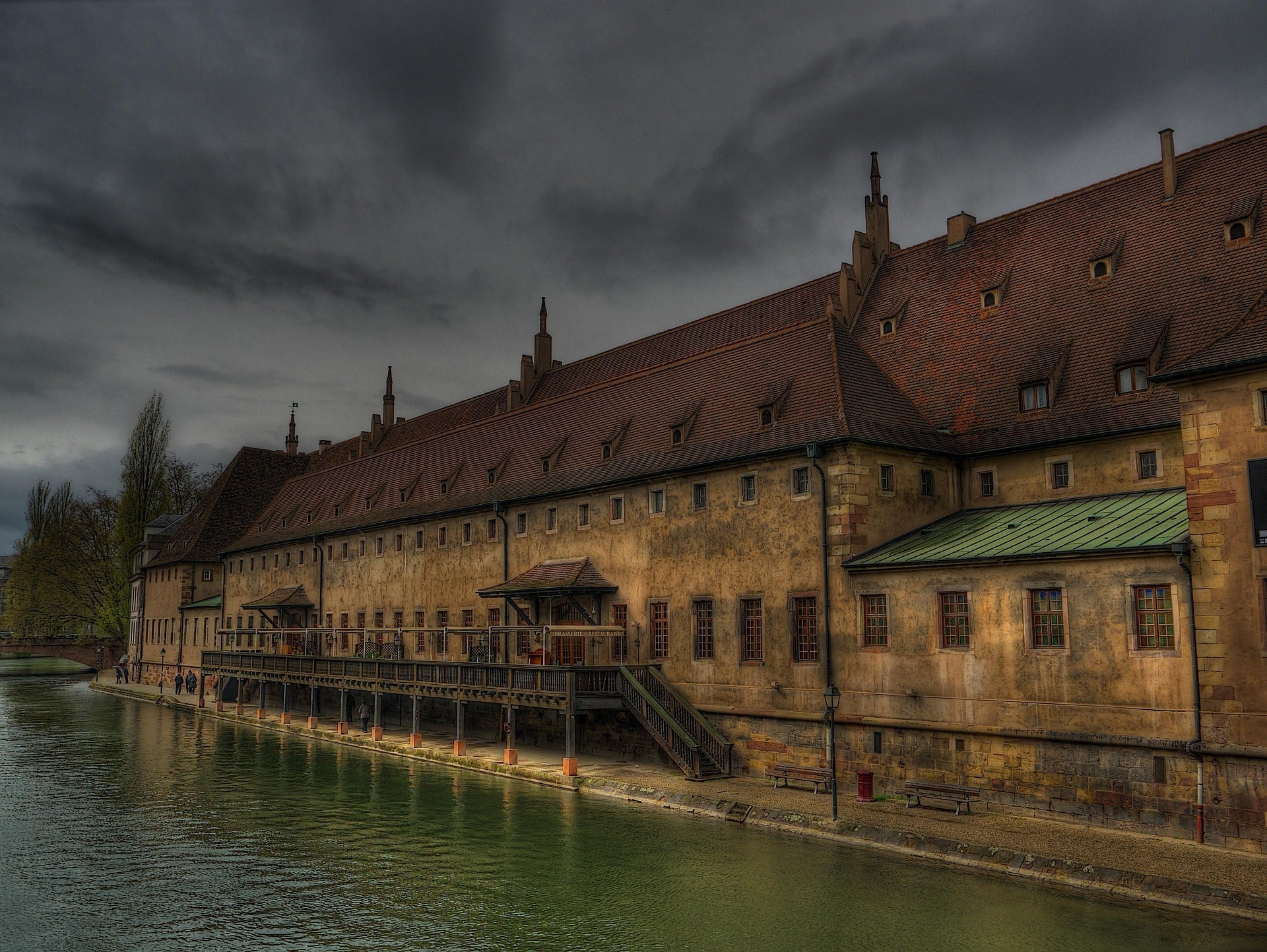 Top 5 des indispensables pour aménager son jardin à Strasbourg cet été