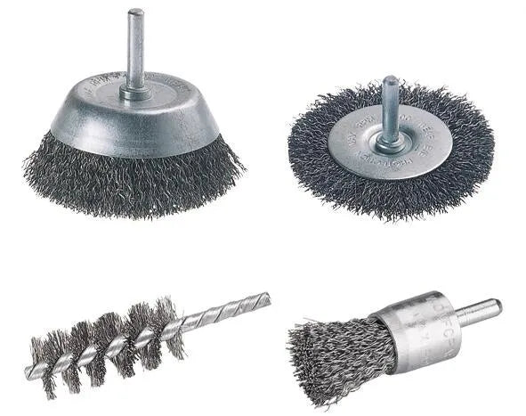 LOT DE 4 BROSSES POUR PERCEUSE